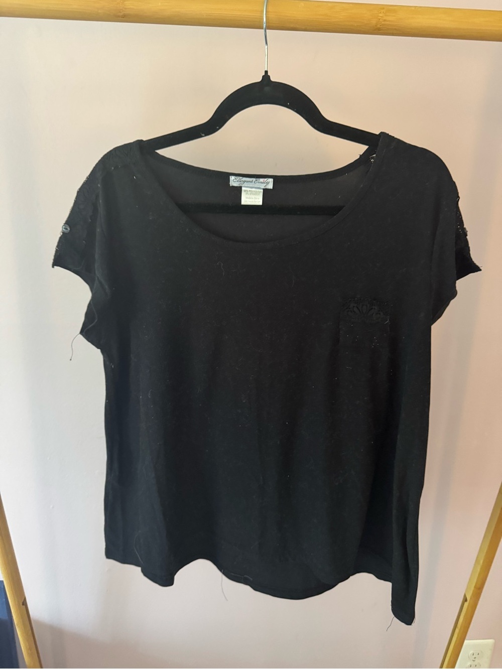 Elegant Emily Black Short Sleeve Scoop Neck Tee w Decorative Pocket & Shoulder